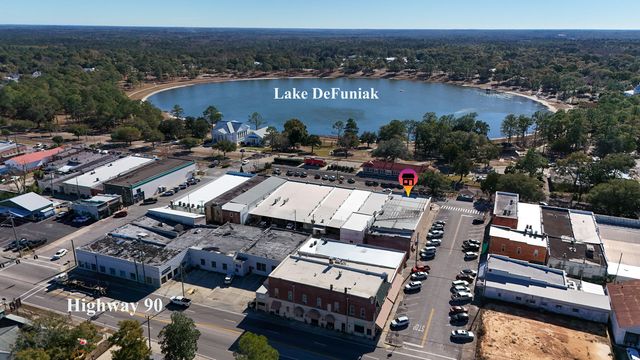 782 Baldwin Avenue, Defuniak Springs, FL 32435