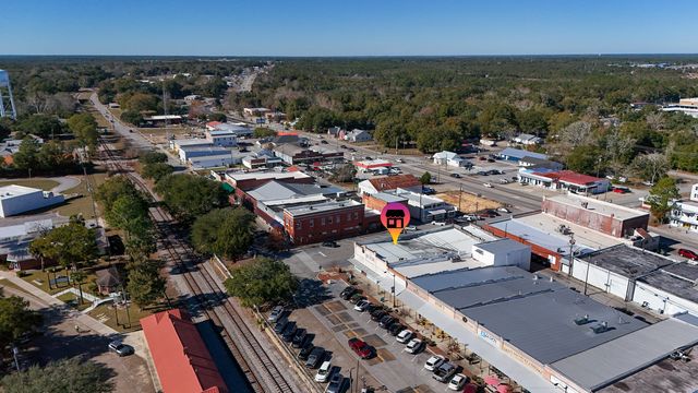 782 Baldwin Avenue, Defuniak Springs, FL 32435