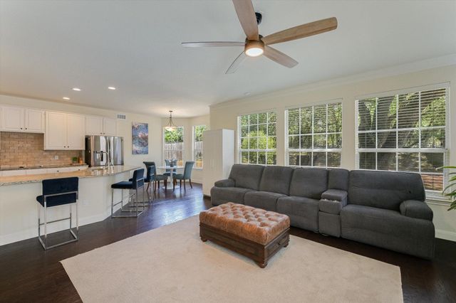 6804 Rain Creek PKWY, Austin, TX 78759