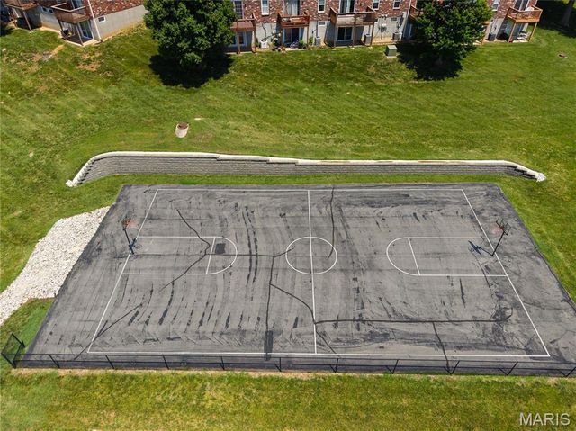 2280 Highland Hill Drive, St Peters, MO 63376