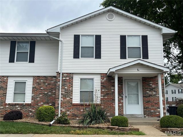 2280 Highland Hill Drive, St Peters, MO 63376