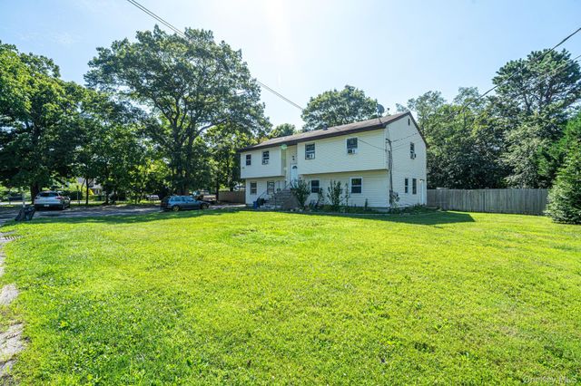 452 Ocean Avenue, Central Islip, NY 11722