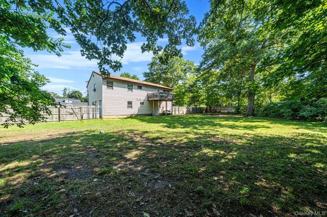 452 Ocean Avenue, Central Islip, NY 11722