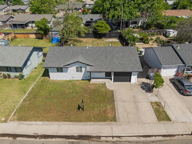 6940 Gillingham Way, North Highlands, CA 95660