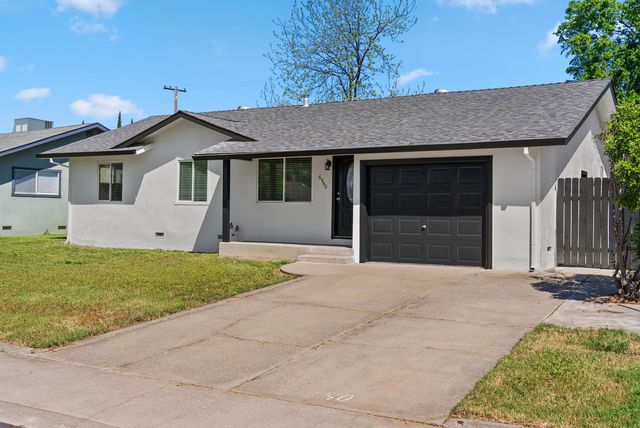 6940 Gillingham Way, North Highlands, CA 95660