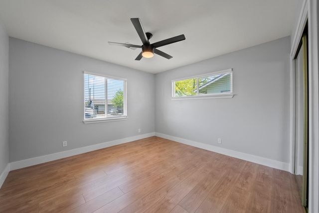 6940 Gillingham Way, North Highlands, CA 95660