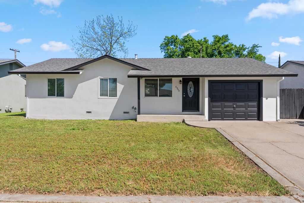 6940 Gillingham Way, North Highlands, CA 95660