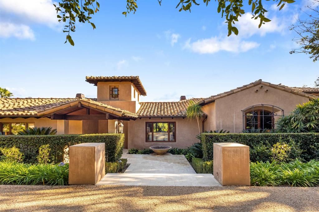 Image 8 of property listing at 6871 Las Colinas, Rancho Santa Fe, CA 92067