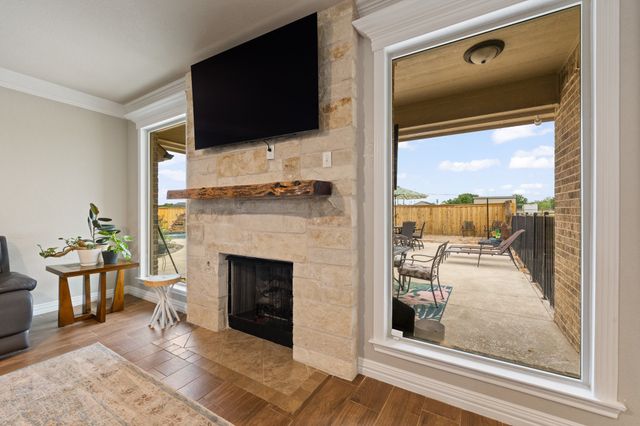 8121 Apollo Drive, Joshua, TX 76058