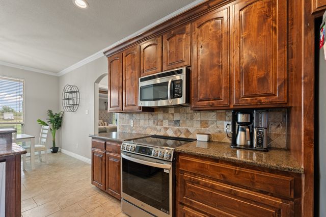 8121 Apollo Drive, Joshua, TX 76058