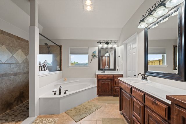 8121 Apollo Drive, Joshua, TX 76058