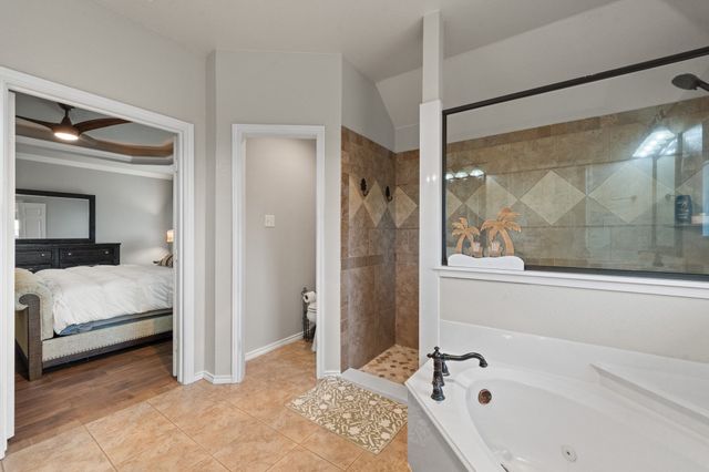 8121 Apollo Drive, Joshua, TX 76058