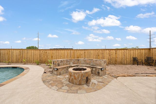 8121 Apollo Drive, Joshua, TX 76058