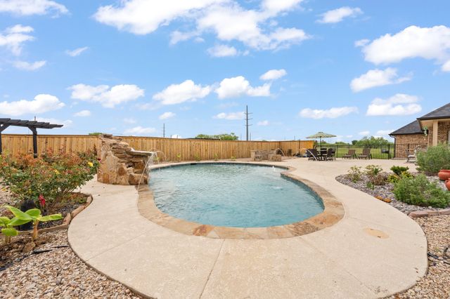 8121 Apollo Drive, Joshua, TX 76058