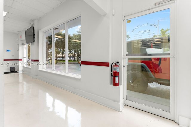 4800 N Federal Hwy, Lighthouse Point, FL 33064