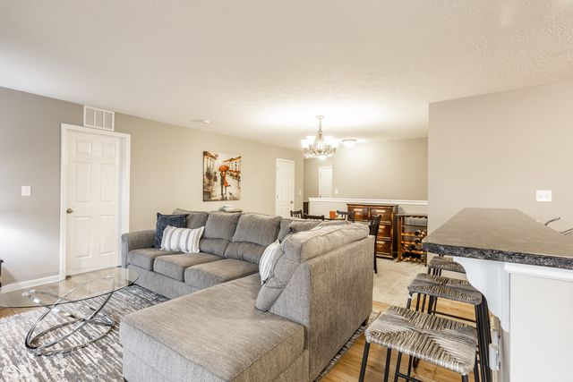 6106 Pebblebrooke Road, Whitestown, IN 46075