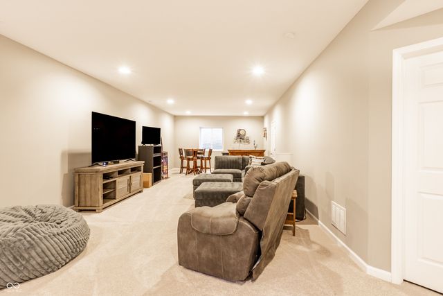 6106 Pebblebrooke Road, Whitestown, IN 46075