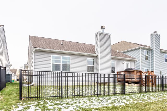 6106 Pebblebrooke Road, Whitestown, IN 46075