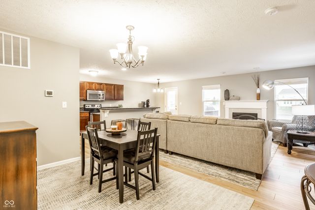 6106 Pebblebrooke Road, Whitestown, IN 46075