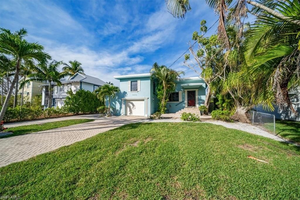 1283 Grand Canal DR, NAPLES, FL 34110 — exterior