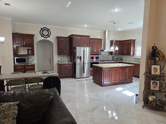 1705 Pecan Creek Drive, Conway, AR 72034