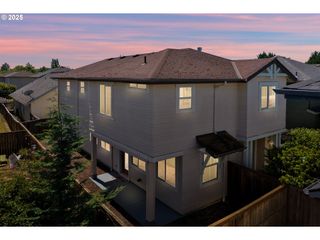 1649 RILEY Ln, Eugene, OR 97402