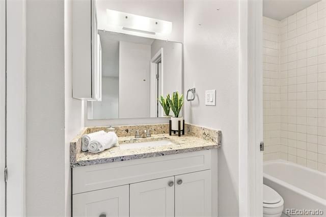 5995 E Iliff Avenue 318, Denver, CO 80222