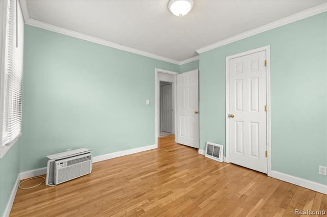 1313 Royal Avenue, Royal Oak, MI 48073