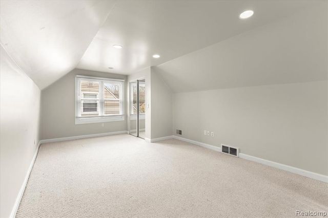 1313 Royal Avenue, Royal Oak, MI 48073
