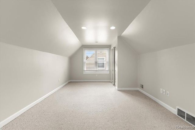1313 Royal Avenue, Royal Oak, MI 48073