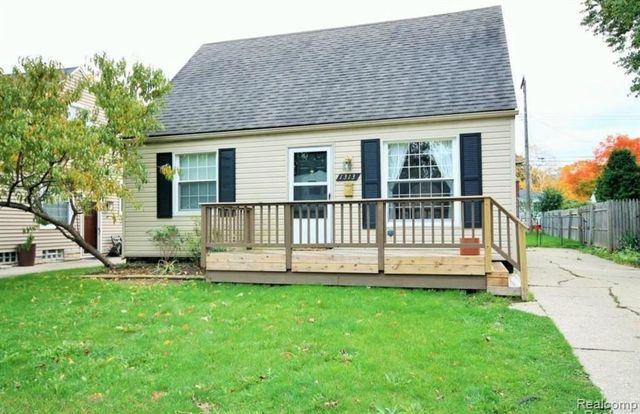 1313 Royal Avenue, Royal Oak, MI 48073