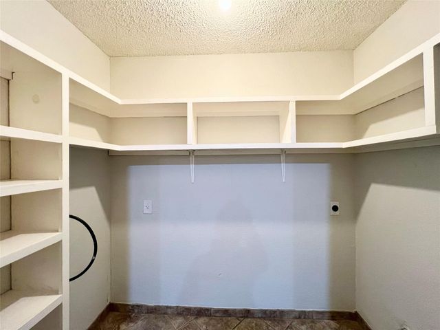 9317 Pagewood Lane, Houston, TX 77063