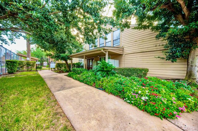 9317 Pagewood Lane, Houston, TX 77063