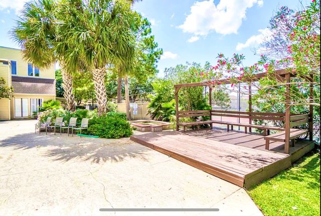 9317 Pagewood Lane, Houston, TX 77063