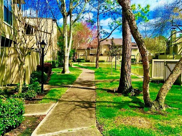 9317 Pagewood Lane, Houston, TX 77063