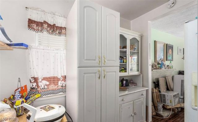 3456 Valley Lane, Las Vegas, NV 89106