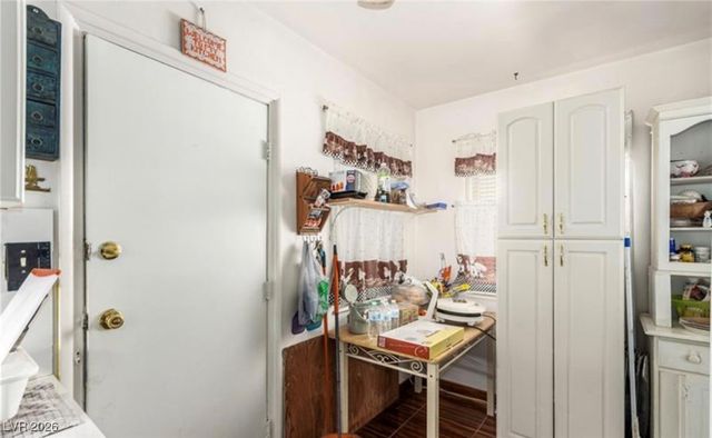 3456 Valley Lane, Las Vegas, NV 89106