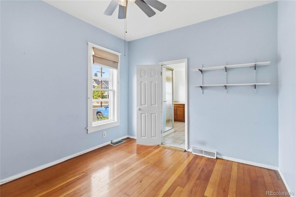 Image 11 of property listing at 5622 Zephyr Street, Arvada, CO 80002
