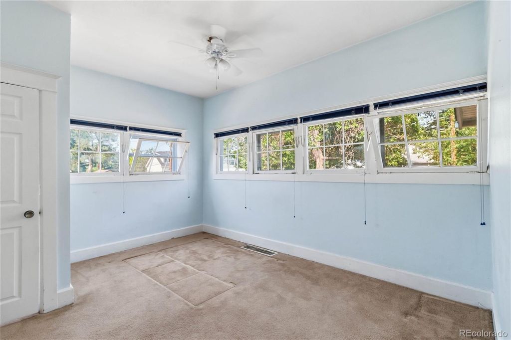 Image 17 of property listing at 5622 Zephyr Street, Arvada, CO 80002