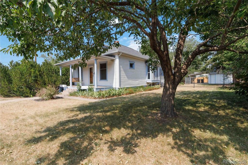 Image 22 of property listing at 5622 Zephyr Street, Arvada, CO 80002