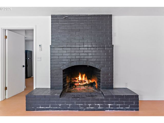 9637 Sw SPRING CREST Dr, Portland, OR 97225