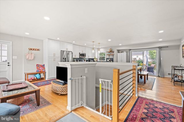5602 ASHFIELD RD, Alexandria, VA 22315