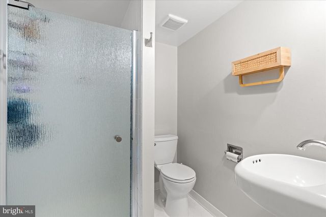 5602 ASHFIELD RD, Alexandria, VA 22315