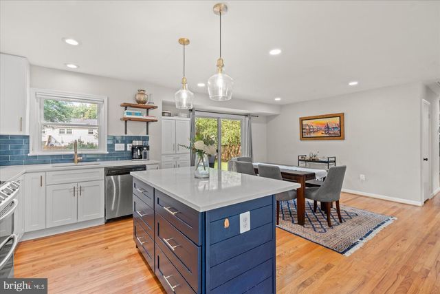 5602 ASHFIELD RD, Alexandria, VA 22315
