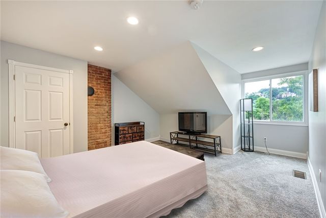 1112 Brabec St A, Troy Hill, PA 15212