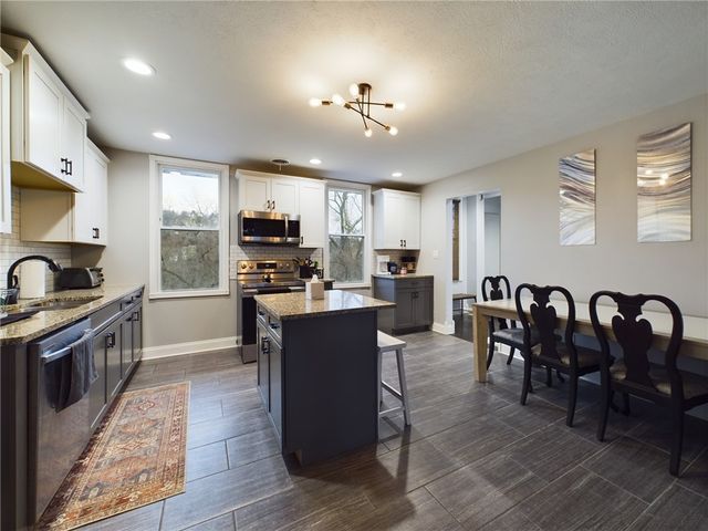 1112 Brabec St A, Troy Hill, PA 15212