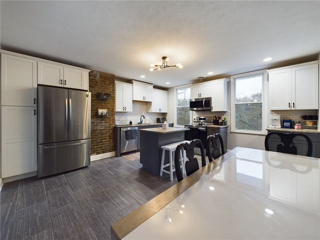 1112 Brabec St A, Troy Hill, PA 15212