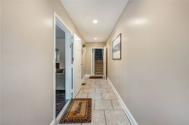 1112 Brabec St A, Troy Hill, PA 15212