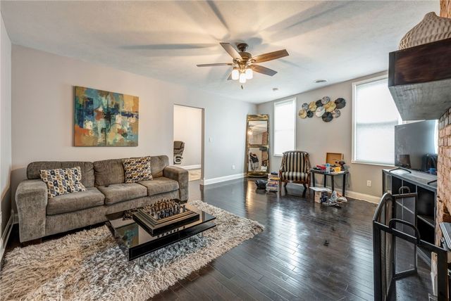 1112 Brabec St A, Troy Hill, PA 15212