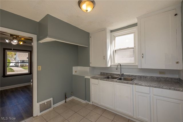 20006 Mountville Drive, Maple Heights, OH 44137